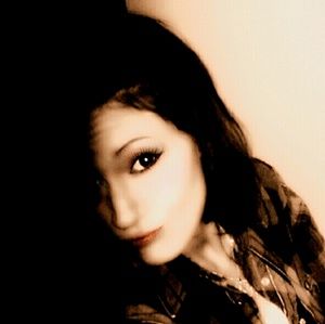 Meet your Posher, Denae